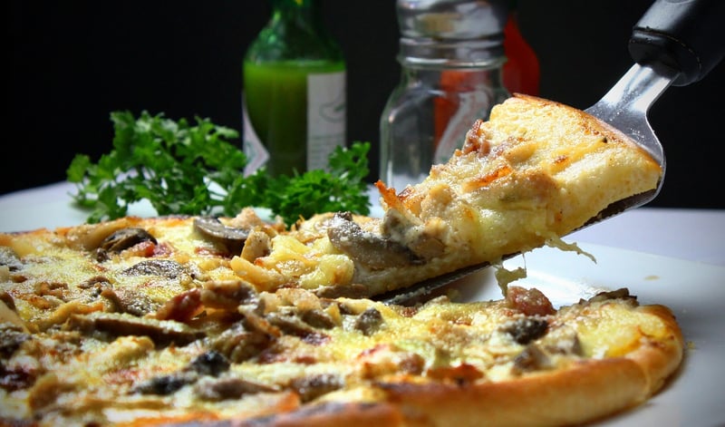 Cauliflower Crust Pizza with Fresh Vegetables